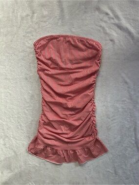 Edikted Gaia Gathered Mini Dress Red White Size XS Ruffle Hem Strapless Ruched